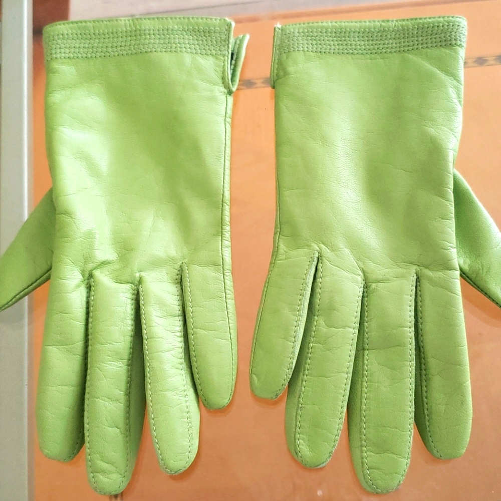 Lime Green Leather Womens 6.5 Gloves